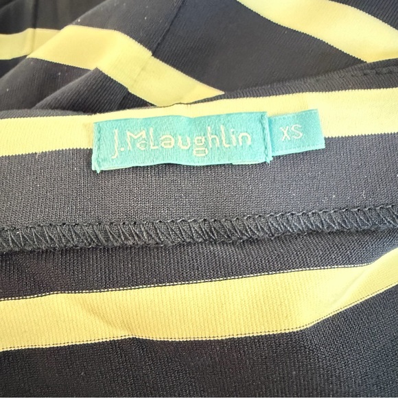 J McLaughlin Patrice Off Shoulder Striped Nautical Coastal Dress XS 41395 - Picture 5 of 8